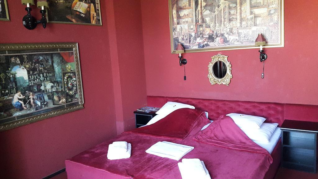 فندق ميسكولكفي  Fiaker Panzio المظهر الخارجي الصورة