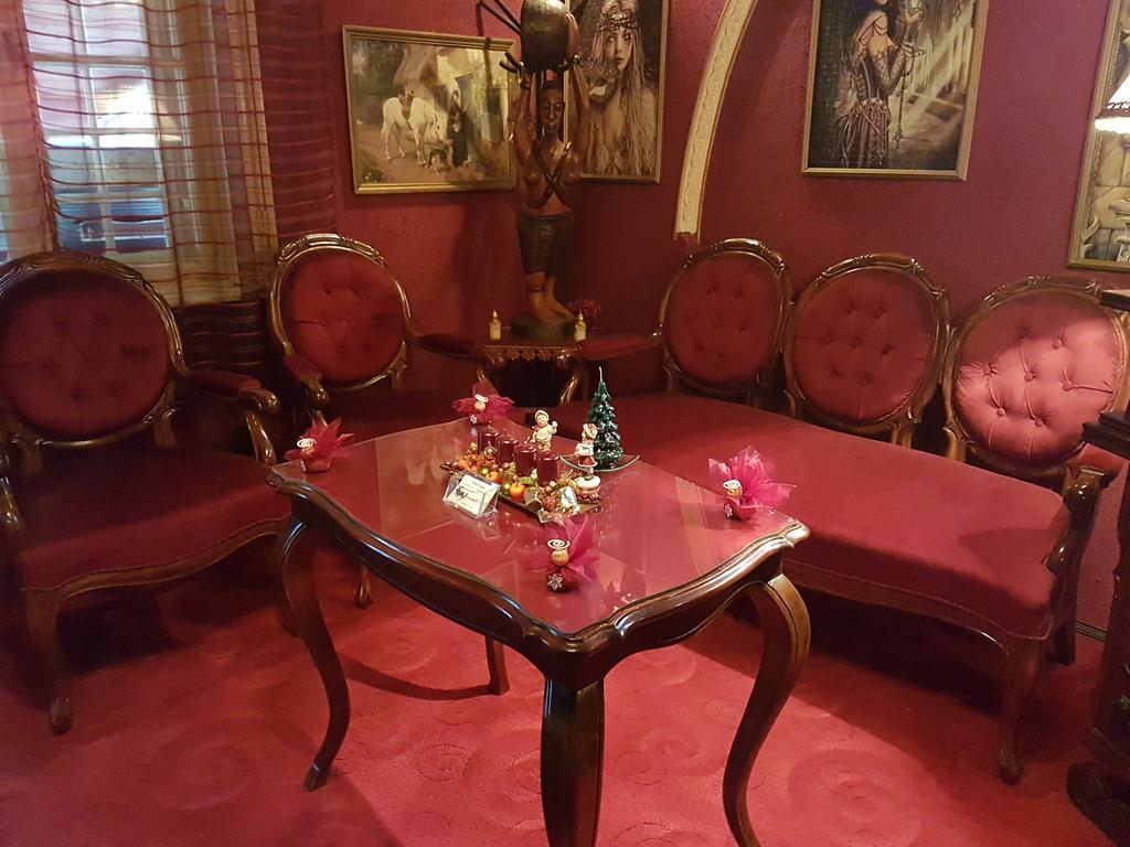 فندق ميسكولكفي  Fiaker Panzio المظهر الخارجي الصورة